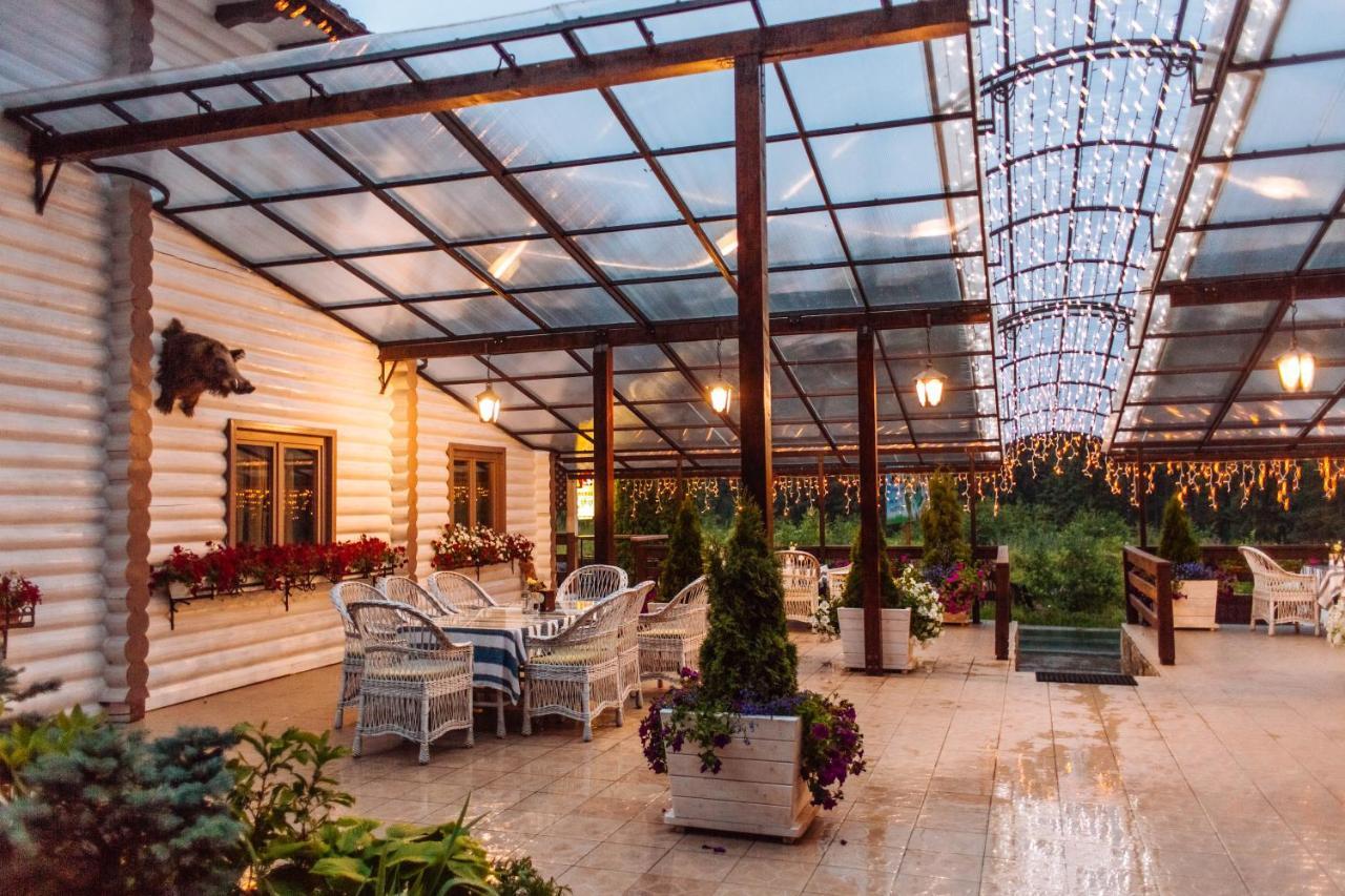 Hotel Vedmezhyi Dvir Bukovel Exterior foto